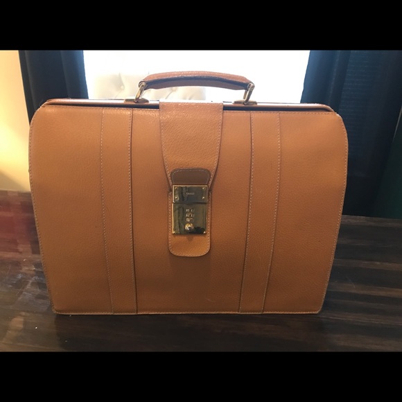 gucci briefcase womens
